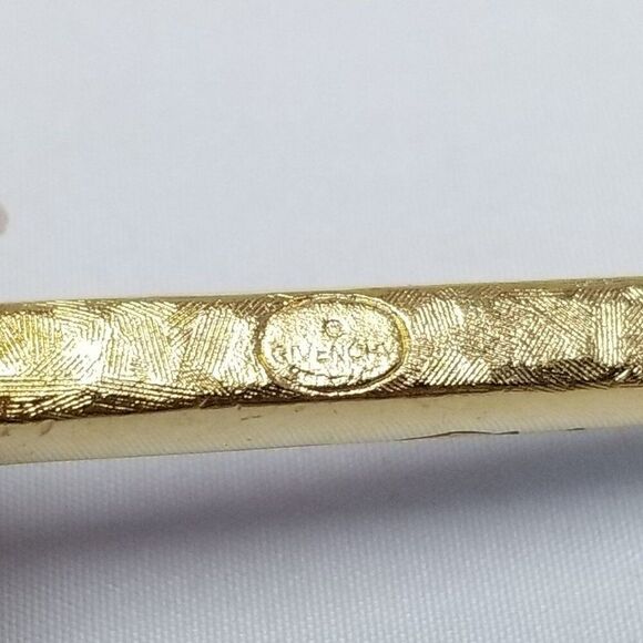 Vintage Givenchy Pastel Pink Blue Rhinestone Bar Brooch, Gold Tone, Signed Estat - Picture 4 of 7